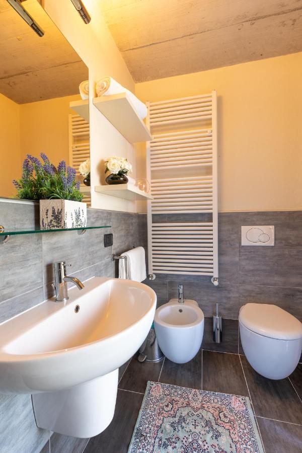 Casa Di Campagna Tony Con Piscina E Vista Lago Gravedona Eksteriør bilde